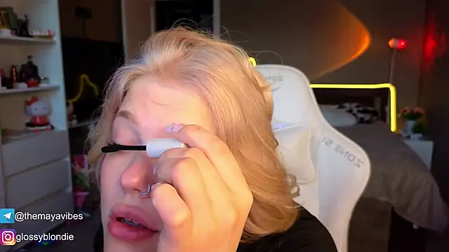 Maya Rave online show from 04.01.26