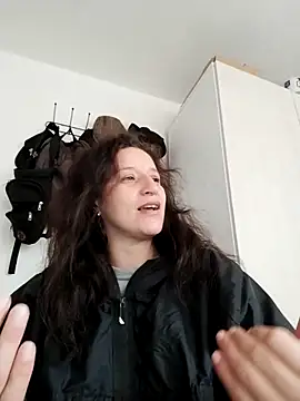 Snapshot of hanamy_joha chatting on 11.06.25 hanamy joha online show from 11.06.25