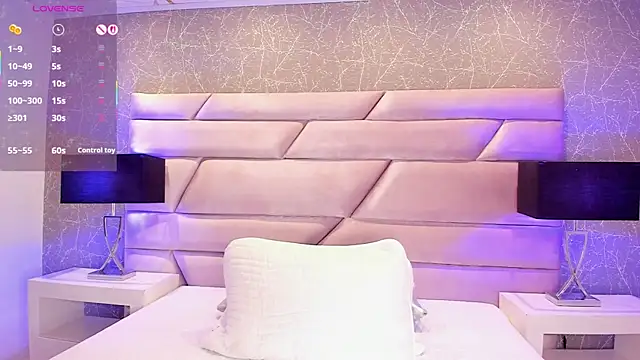 ChloeTayylor  online show from 10.27.25