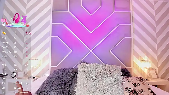 ChloeTayylor  online show from 10.30.25