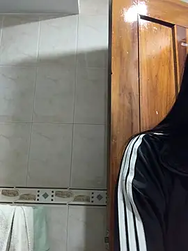 Snapshot of bonnie_18x chatting on 12.22.24 bonnie 18x online show from 12.22.24