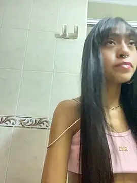 Snapshot of bonnie_18x chatting on 01.08.25 bonnie 18x online show from 01.08.25