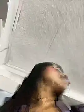 Snapshot of bonnie_18x chatting on 01.11.25 bonnie 18x online show from 01.11.25