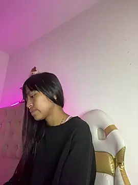 Snapshot of bonnie_18x chatting on 03.06.25 bonnie 18x online show from 03.06.25