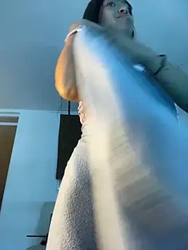 Snapshot of bonnie_18x chatting on 03.11.25 bonnie 18x online show from 03.11.25