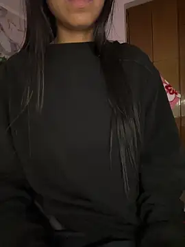 Snapshot of bonnie_18x chatting on 10.31.25 bonnie 18x online show from 10.31.25