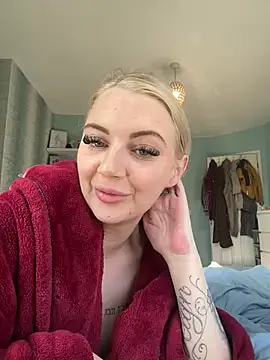 Snapshot of Ruby_Nichols chatting on 02.28.25 Ruby Nichols online show from 02.28.25