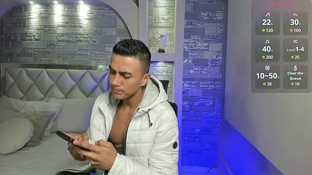 Snapshot of Aron_Bolt chatting on 02.27.25 Aron Bolt online show from 02.27.25