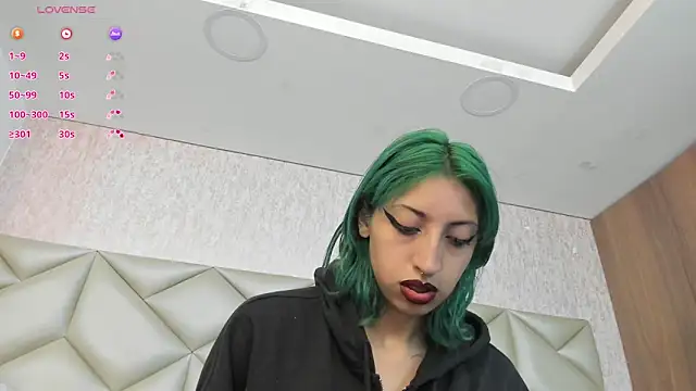 Snapshot of Im_gaia chatting on 09.13.25 Im gaia online show from 09.13.25