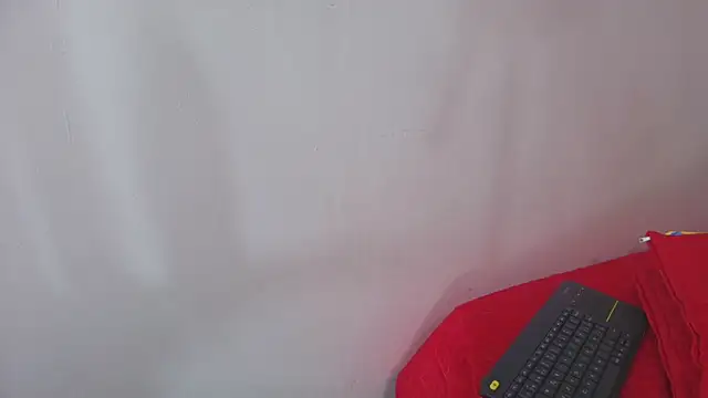Snapshot of Amy_wats0n chatting on 02.13.25 Amy wats0n online show from 02.13.25