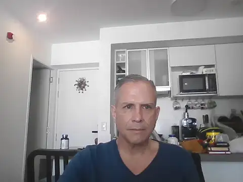 Snapshot of Diegoperrote682661 chatting on 11.01.25 Diegoperrote682661 online show from 11.01.25