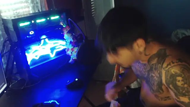 Snapshot of Badboyi1997 chatting on 10.07.25 Badboyi1997 online show from 10.07.25