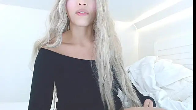 liadivina online show from 11.19.25