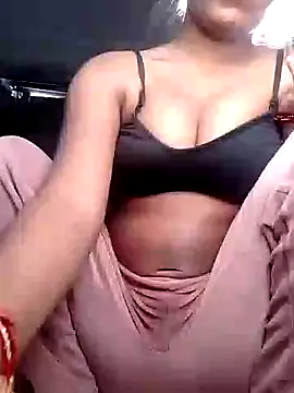 Snapshot of riya_houswife chatting on 12.11.24 riya houswife online show from 12.11.24