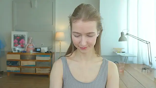 Snapshot of solar_bella chatting on 01.29.25 solar bella online show from 01.29.25