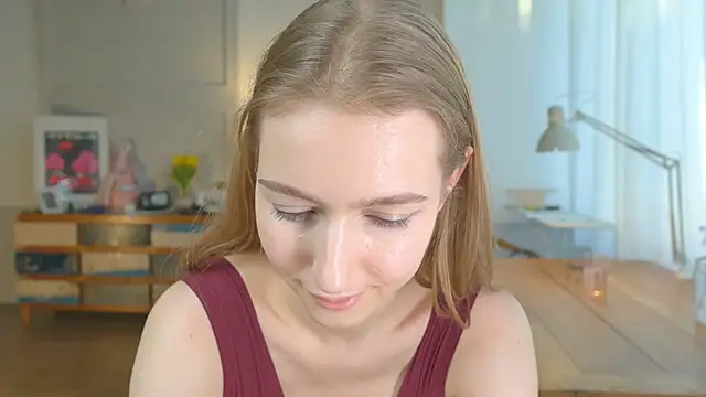 Snapshot of solar_bella chatting on 01.31.25 solar bella online show from 01.31.25