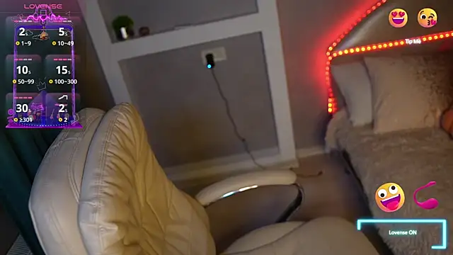 LisaElfy online show from 10.09.25