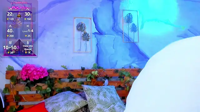 Perla Franco online show from 12.31.24
