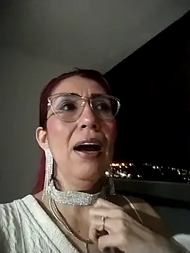 Perla Franco online show from 12.04.25