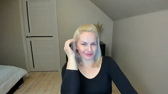 Snapshot of Alicee_Gracee chatting on 02.13.25 Alicee Gracee online show from 02.13.25