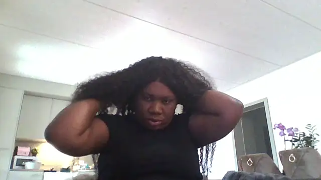 Snapshot of bonbonaumiel chatting on 12.09.24 bonbonaumiel online show from 12.09.24