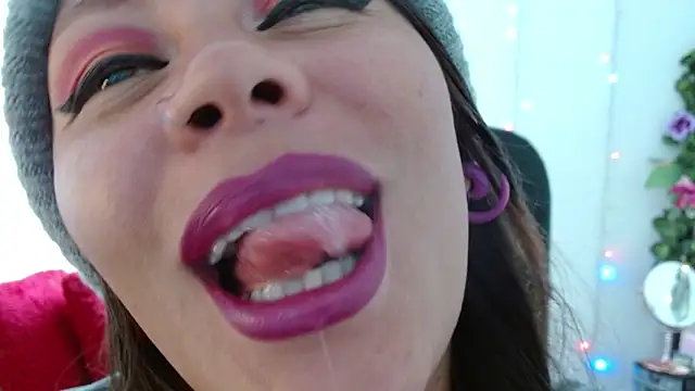 miss evoleth2 online show from 04.15.26