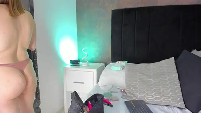 NaxaAndLexi  online show from 01.18.25