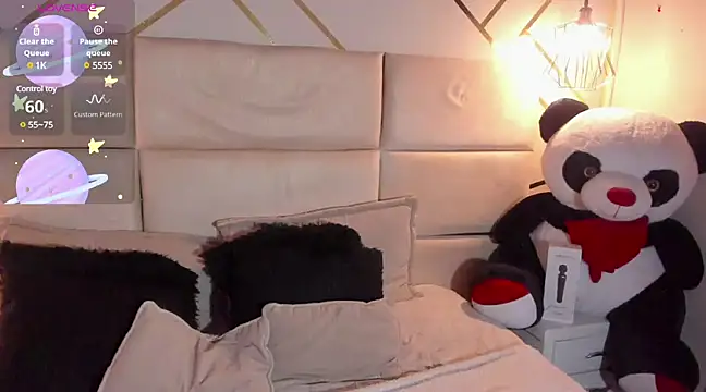 Nathaliajonees online show from 02.12.25