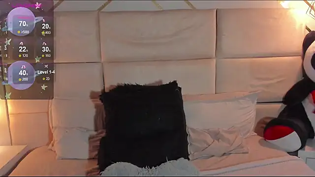 Nathaliajonees online show from 09.22.25