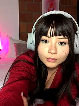 Snapshot of karlahush chatting on 10.18.25 karlahush online show from 10.18.25