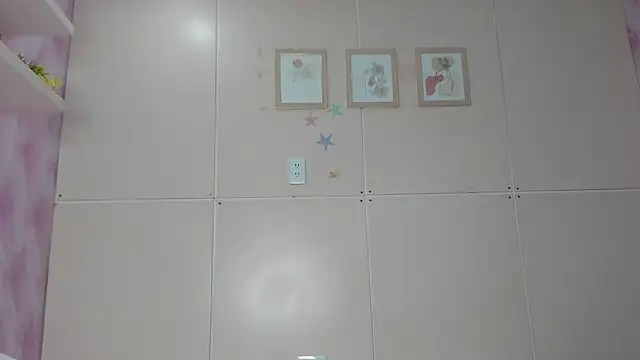 Snapshot of MarieMyller chatting on 01.28.25 MarieMyller online show from 01.28.25