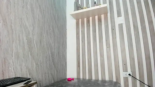 Snapshot of MarieMyller chatting on 02.19.25 MarieMyller online show from 02.19.25