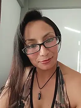 Snapshot of Lucy_Chery chatting on 06.22.26 Lucy Chery online show from 06.22.26