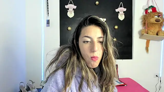 queen-natty online show from 12.12.24