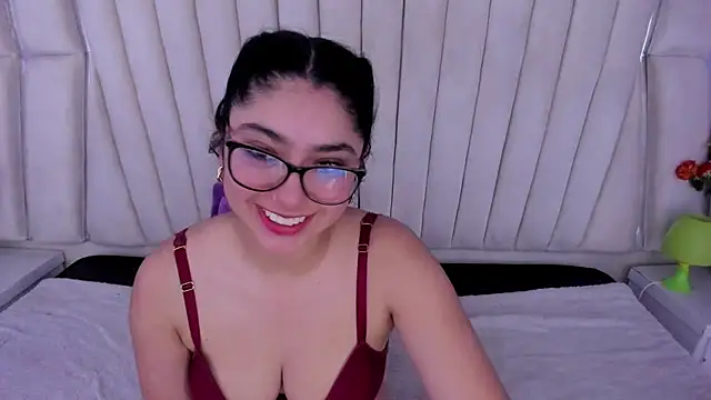 Lucy Anall  online show from 12.20.24