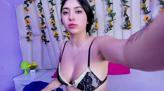 Lucy Anall  online show from 02.06.25