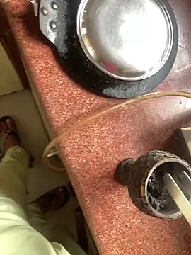 satrr xxx online show from 10.16.25