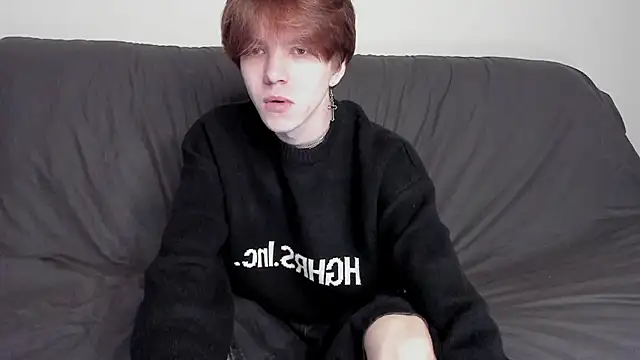 Snapshot of braxiboy chatting on 12.04.24 braxiboy online show from 12.04.24