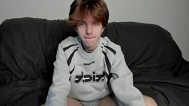 Snapshot of braxiboy chatting on 12.05.24 braxiboy online show from 12.05.24