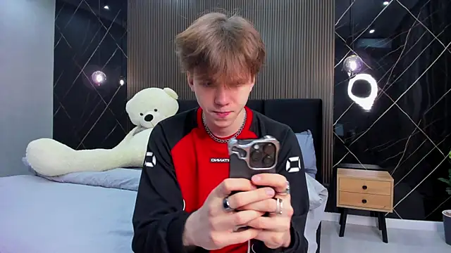 Snapshot of braxiboy chatting on 01.24.25 braxiboy online show from 01.24.25