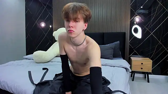 Snapshot of braxiboy chatting on 01.28.25 braxiboy online show from 01.28.25