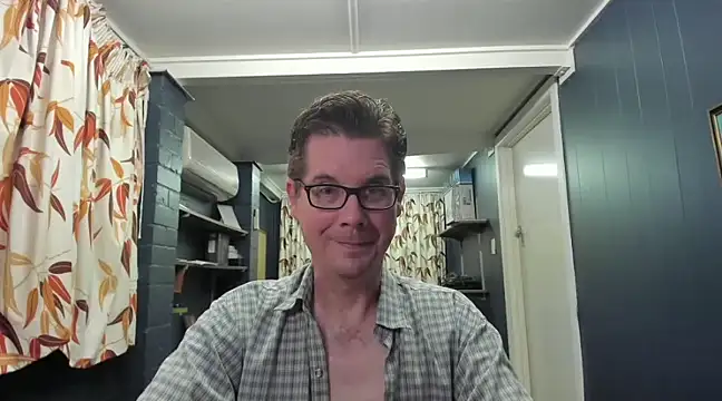 tilobinder online show from 12.08.24