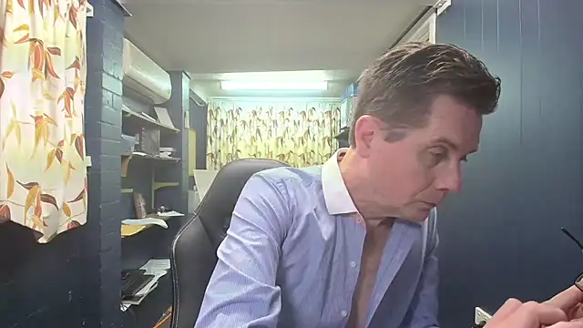 tilobinder online show from 10.31.25