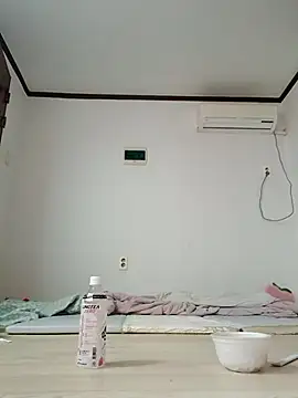 Snapshot of hello098712 chatting on 10.06.25 hello098712 online show from 10.06.25