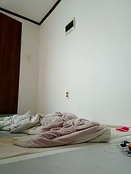 Snapshot of hello098712 chatting on 10.24.25 hello098712 online show from 10.24.25