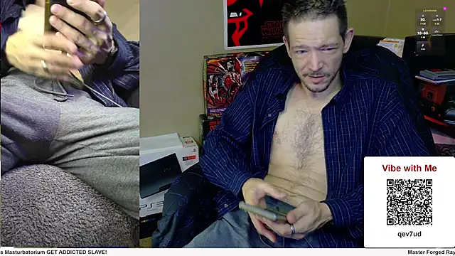 Snapshot of MasterForgedRayy chatting on 12.09.24 MasterForgedRayy online show from 12.09.24