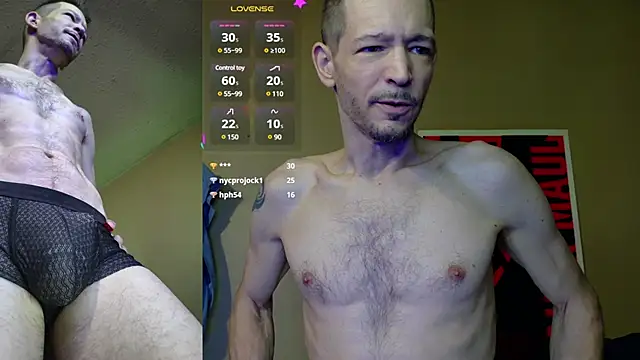 Snapshot of MasterForgedRayy chatting on 12.23.24 MasterForgedRayy online show from 12.23.24