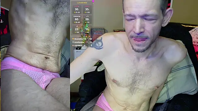 Snapshot of MasterForgedRayy chatting on 12.26.24 MasterForgedRayy online show from 12.26.24