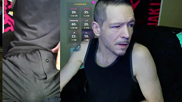 Snapshot of MasterForgedRayy chatting on 01.12.25 MasterForgedRayy online show from 01.12.25