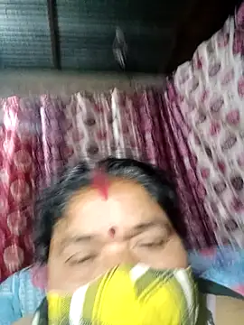 Hot Falguni online show from 02.12.25